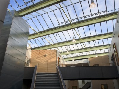 Lichte glasoverkapping atrium kassenbouwsysteem 1