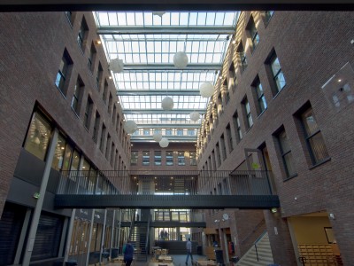 Glasoverkapping atrium school geisoleerd glas 2