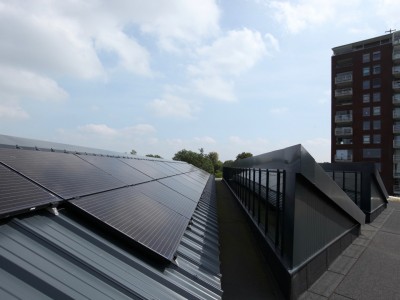 Sheddaken met lichtstraat sandwich en pv panelen 3