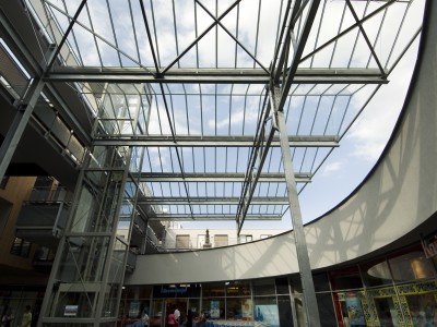 Transparante glaskap winkelcentrum glazen galerijgevels liftgevels 3